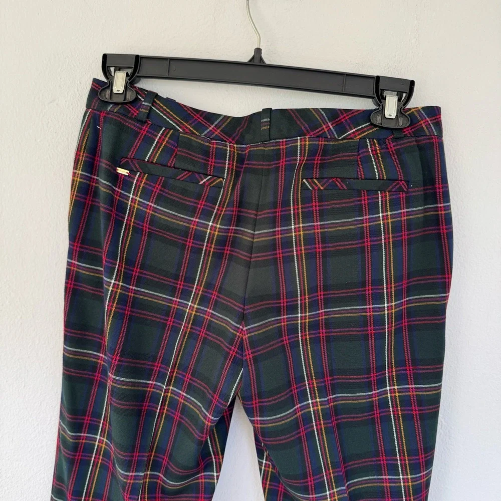Tommy Hilfiger green red holiday plaid mid rise slim fit stretch pants size 6